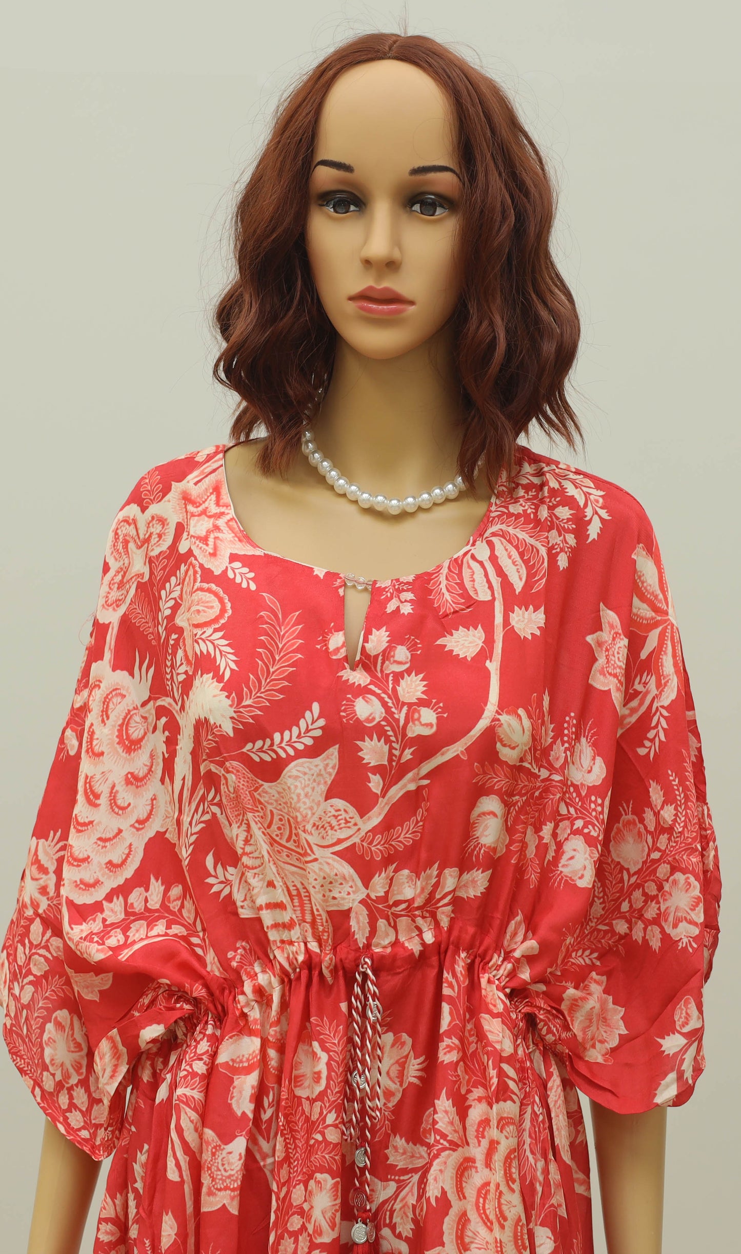 Red and white Kurtha